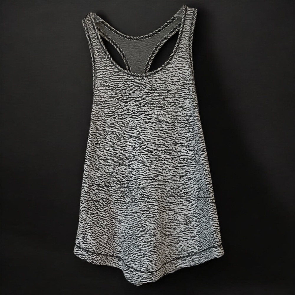 Lululemon Long Distance Tank Top Sheer Luon Pebble Jacquard White Black Size 4